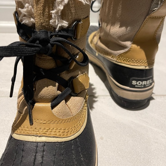 Sorel Winter Tivoli Mid Calf Snow Boots - Picture 6 of 6